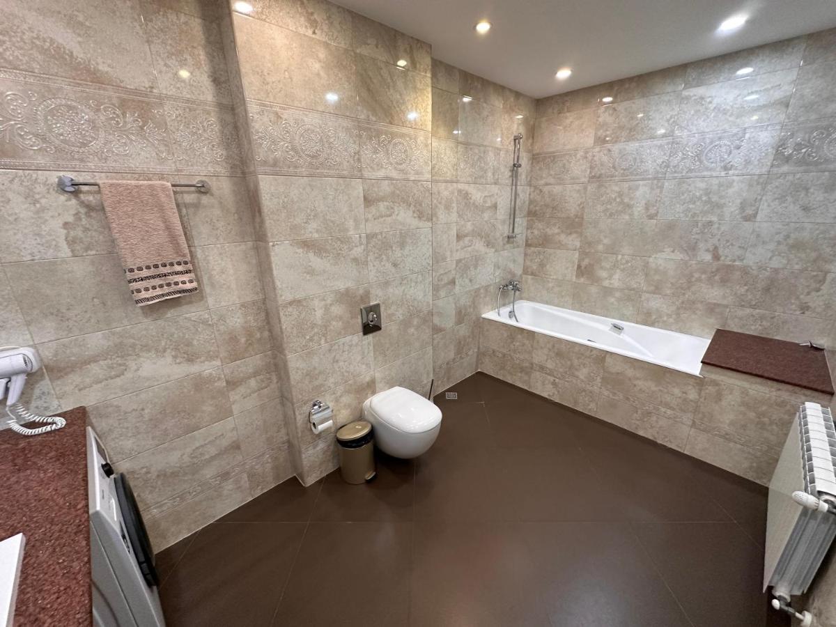 טביליסי Apartment In Downtown "Rustaveli Residence" מראה חיצוני תמונה